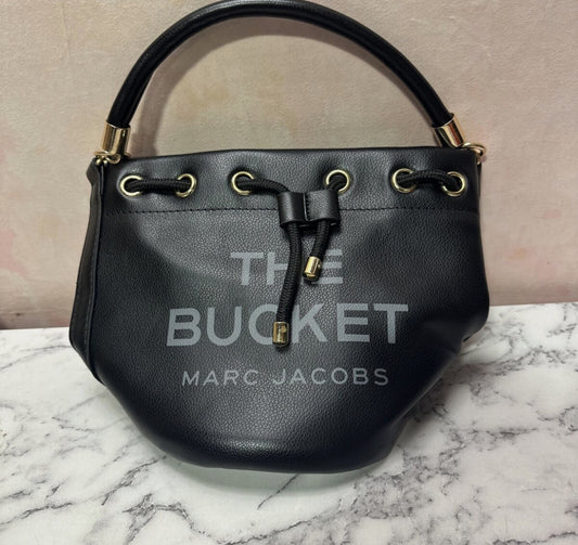 Marc Jacobs The Bucket Leather Bucket Crossbody Bag Black